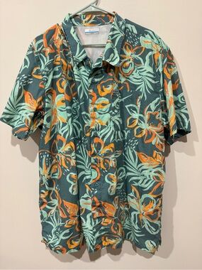 Columbia Men’s PFG/Short Sleeved Shirt